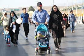 به همت هیئت بیماران خاص و پیوند اعضا برگزار شد:همایش پیاده روی خانواده  دریاسوج ودهدشت +تصاویر